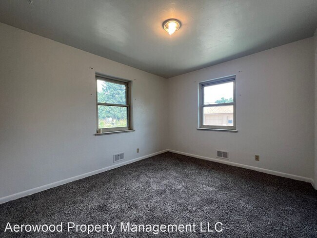 Building Photo - 3 br, 2 bath House - 850 S Flower