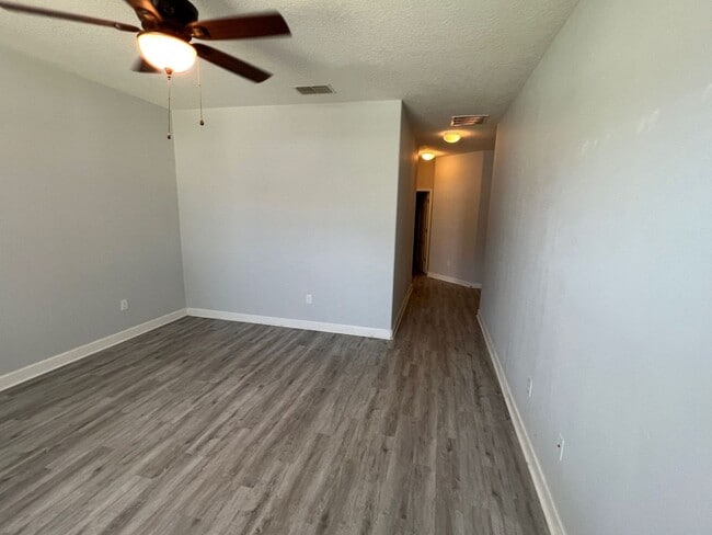 Building Photo - FOUR BEDROOM HOME FOR RENT IN INDEPENDENCE