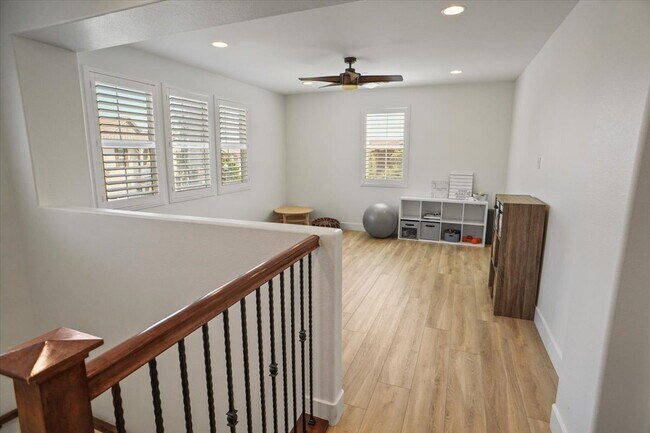 Building Photo - For Lease: Stunning Modern Pool Home in th...