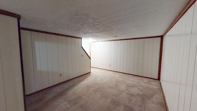 Building Photo - 5929 Shadow Lake Cir