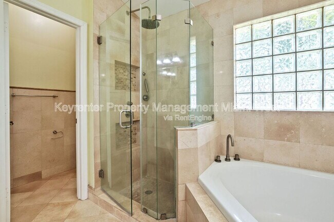 Building Photo - 15431 SW 140th St