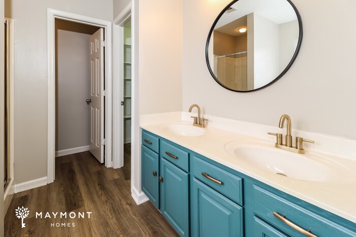 Building Photo - 3308 Lacross Dr