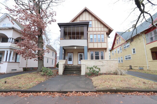 Primary Photo - 812 Orange St