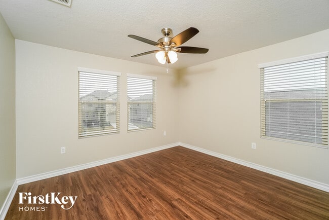 Building Photo - 10430 Rosalina Lp