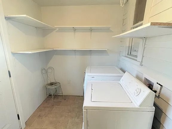 Building Photo - 1112 Newman St