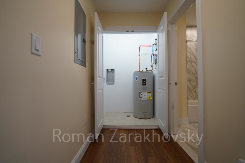 Building Photo - 315 Broadway