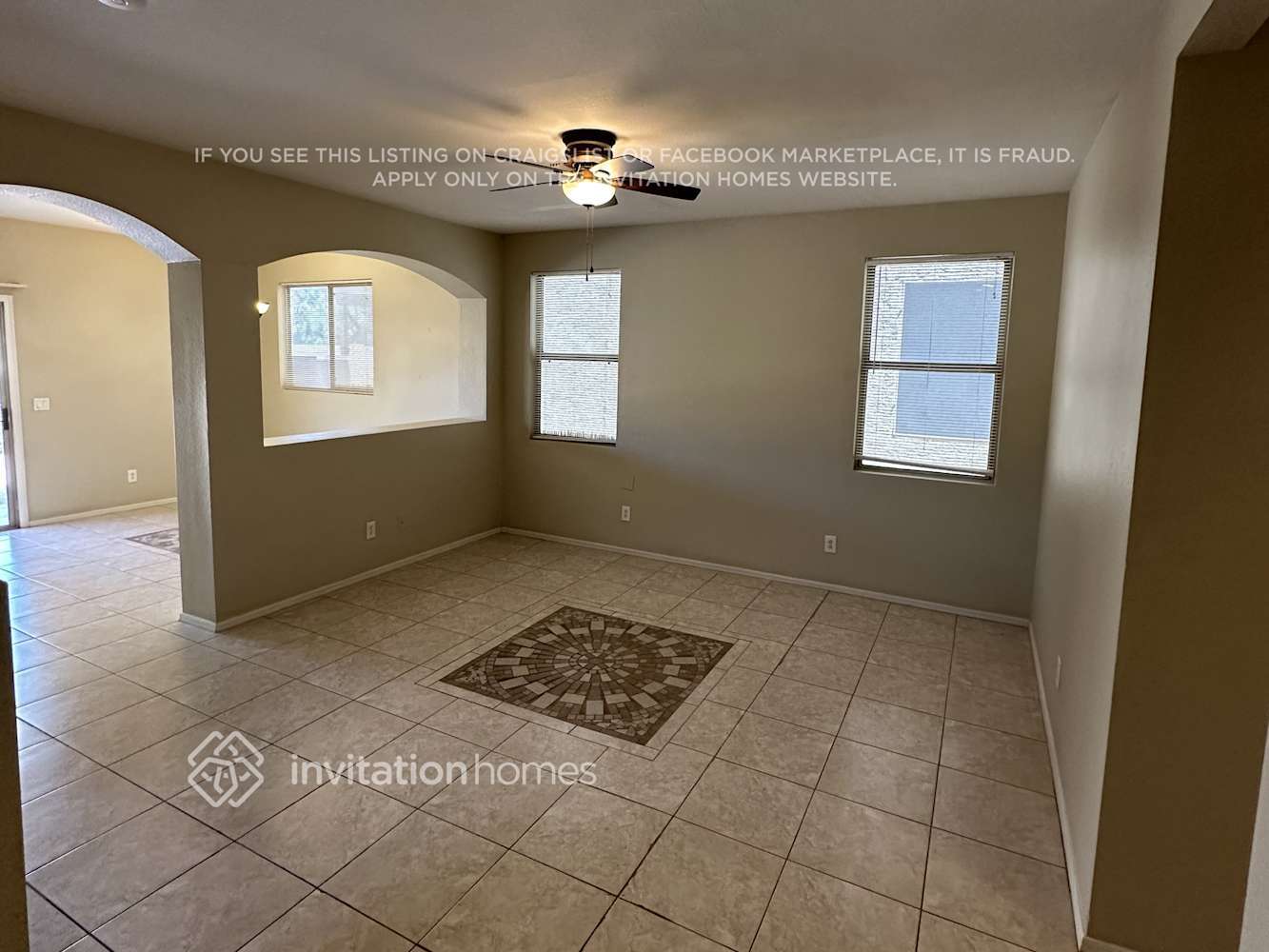Building Photo - 1750 W Union Hills Dr