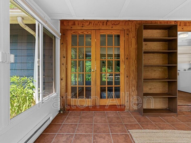 Building Photo - 83 5th Ave