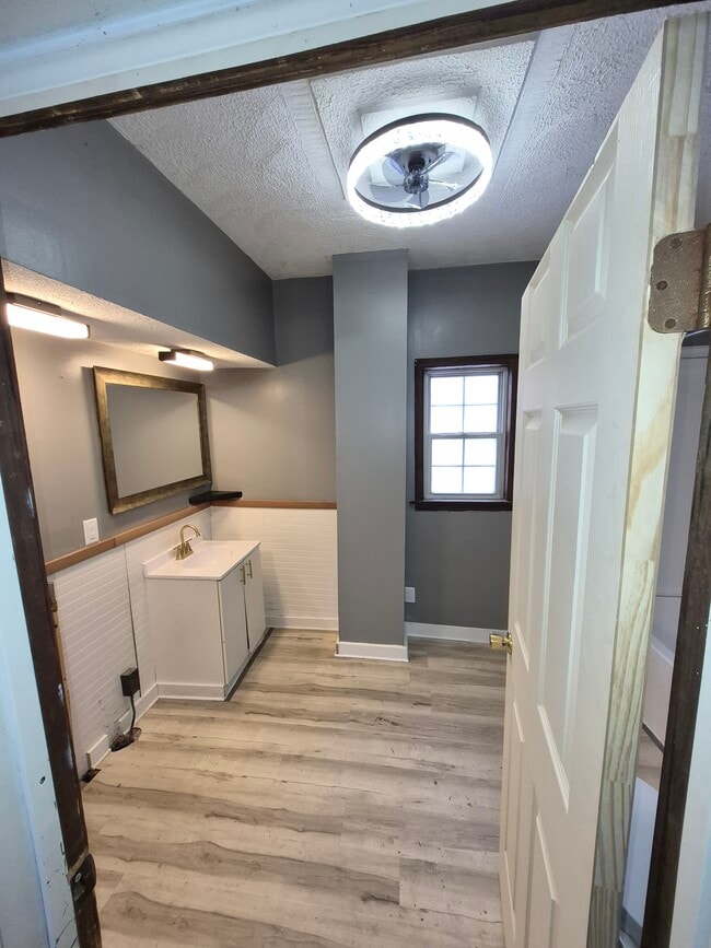 Building Photo - Bulkley