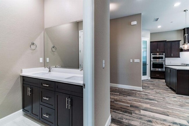 Building Photo - Custom Granville Built Home for Rent in Old Figarden