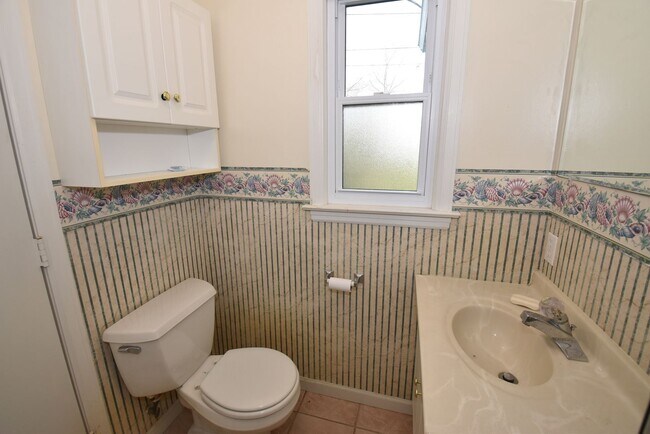 Building Photo - Great 3 bedroom Ranch in Elkhart