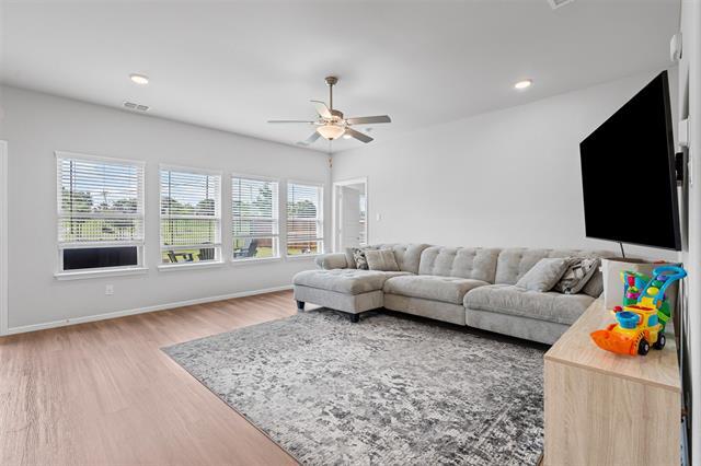 Building Photo - 1206 Fox Chase Dr
