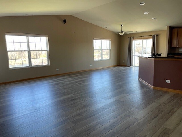 Building Photo - 2644 Loren Ct