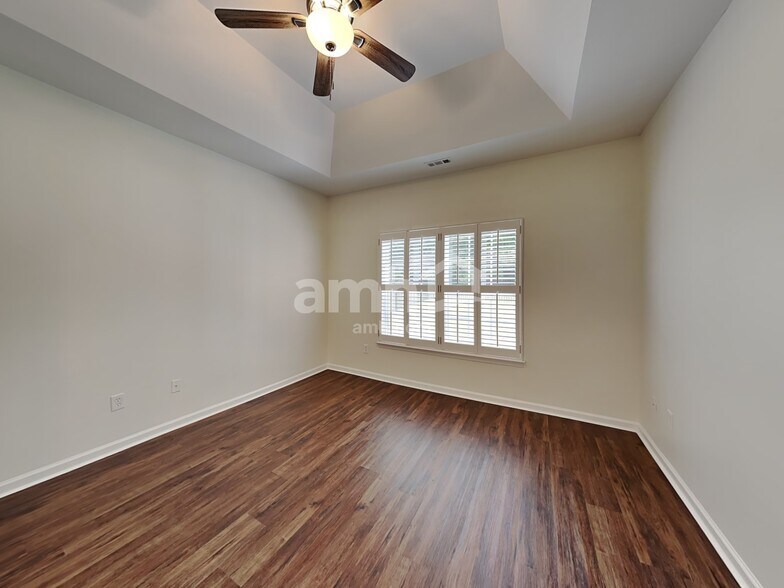 Building Photo - 139 Pin Oak Ct