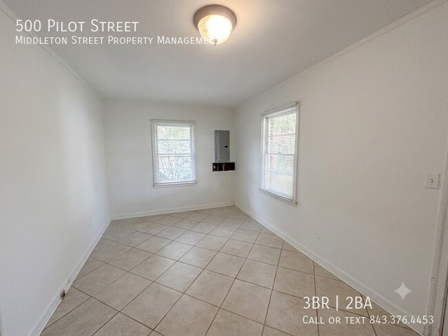 Building Photo - 500 Pilot St