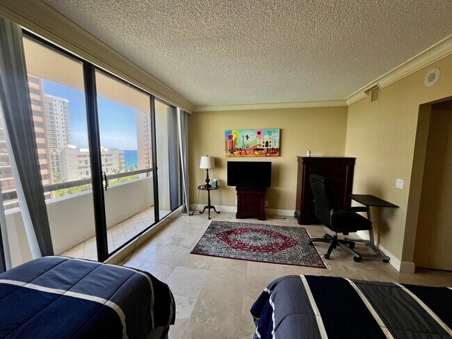 Building Photo - 4100 N Ocean Dr