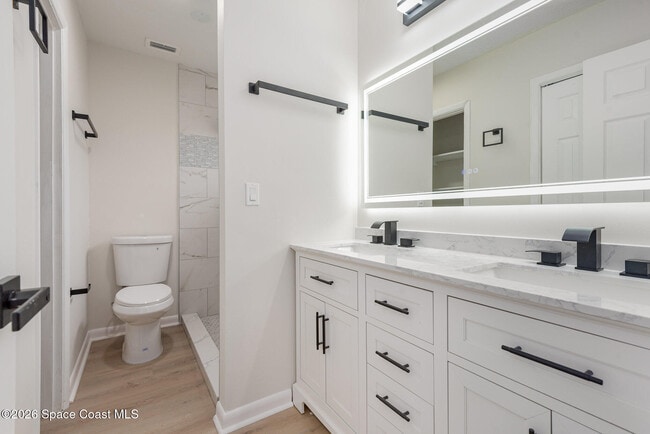Building Photo - 1650 Leach Cir