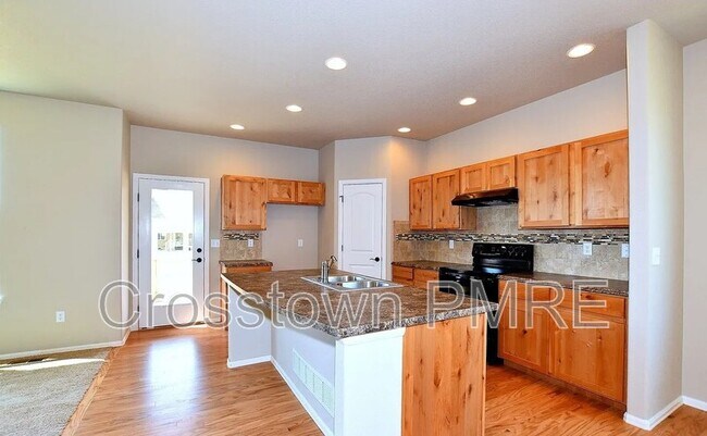 Building Photo - 6402 San Isabel Ave