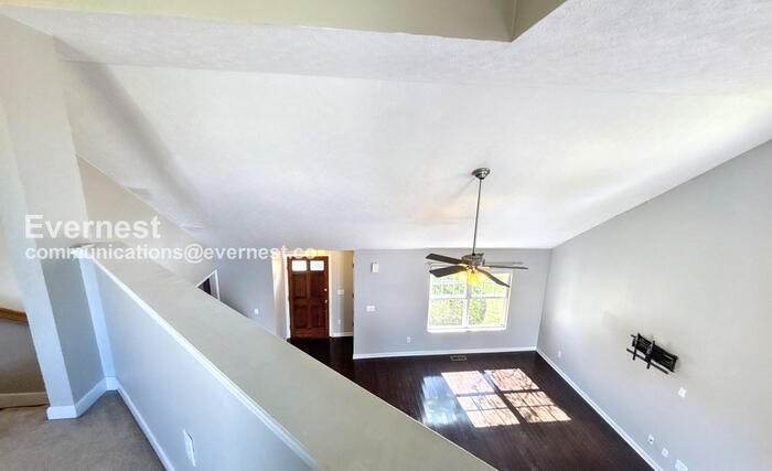 Building Photo - 2254 Red Barn St