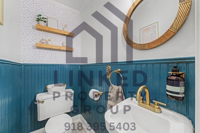 Building Photo - Beautiful Maple Ridge Home