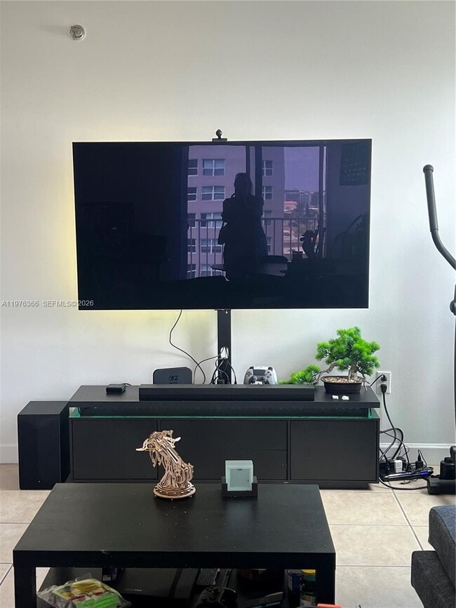 Building Photo - 850 N Miami Ave