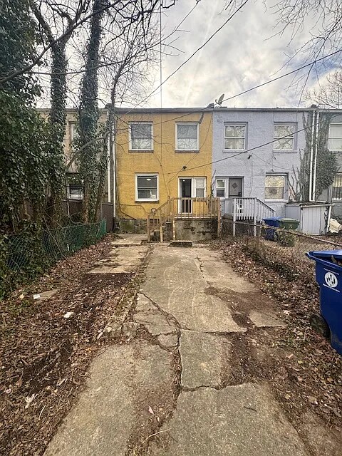 Building Photo - 5105 Chalgrove Ave