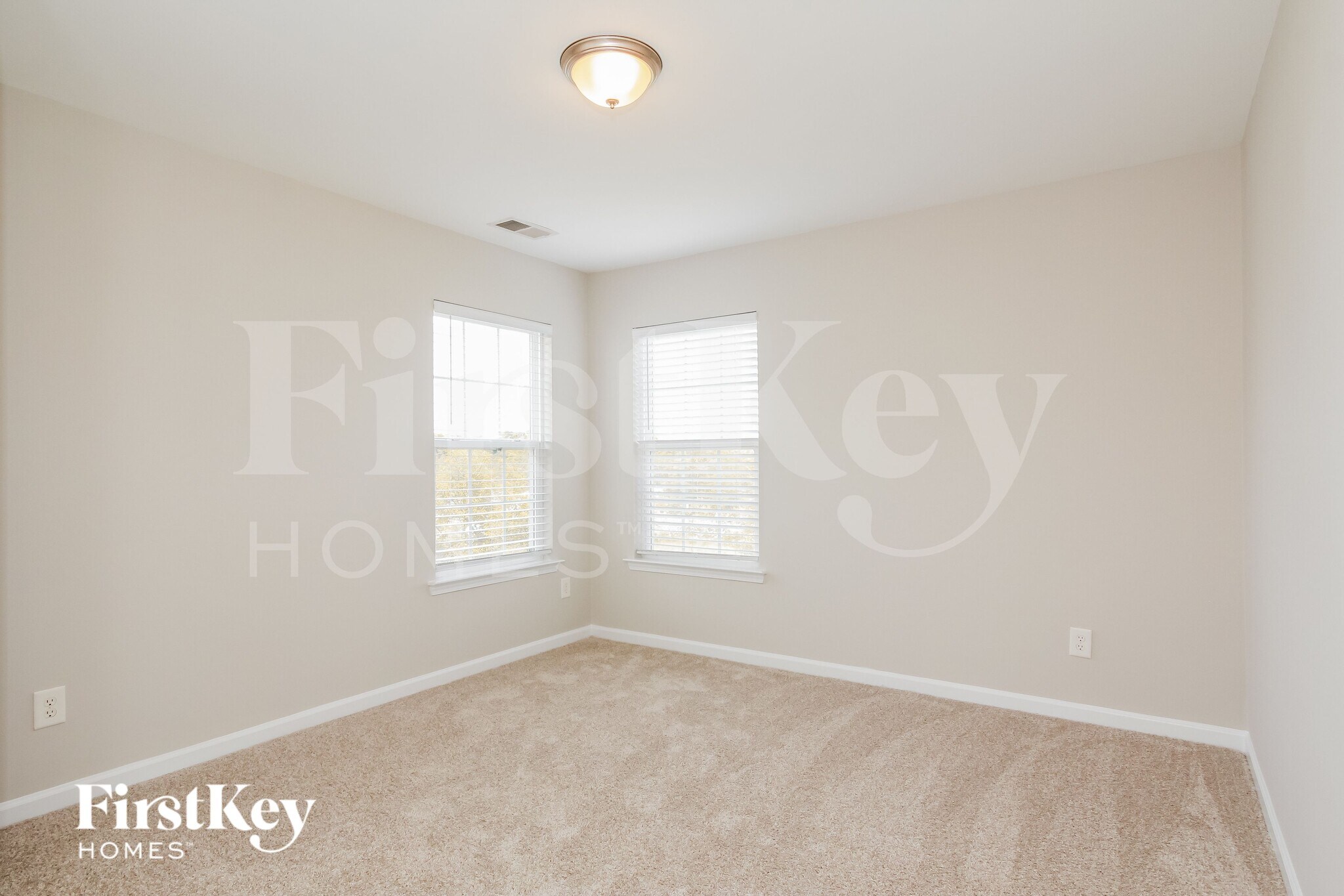 Building Photo - 11319 Breezehill Ln