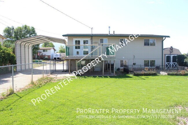 Building Photo - 865 E 350 N