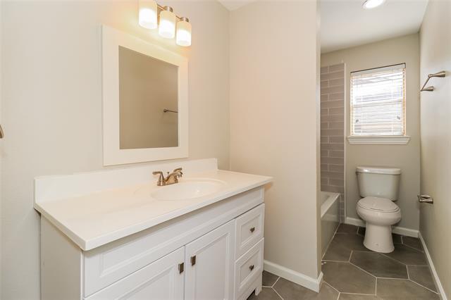Building Photo - 2205 Marvel Dr