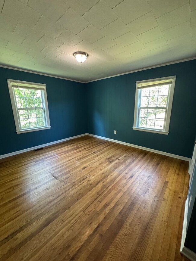 Building Photo - 829 Montclair Cir NW