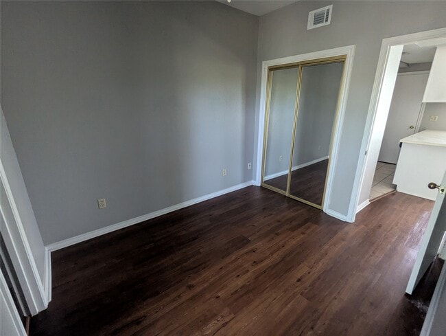 Building Photo - 601 Nelray Blvd