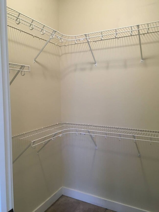 Building Photo - ra1052