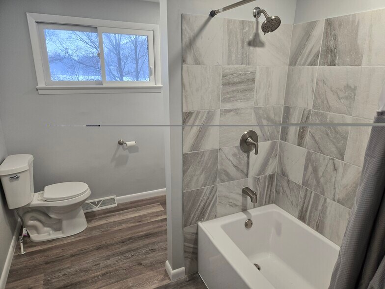 Bath - 158 Witmer Road