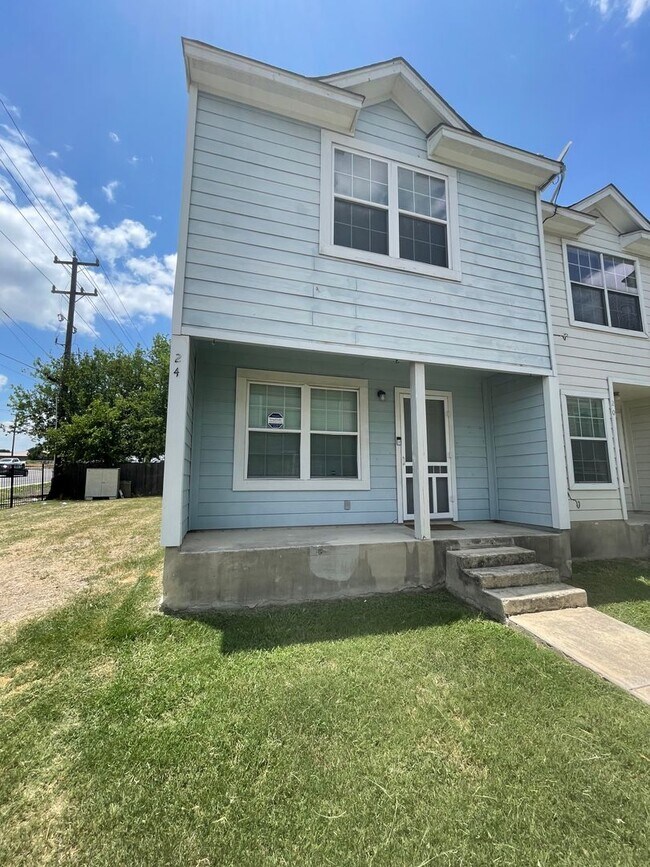 Building Photo - 24 Bratton Dr