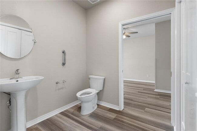 Building Photo - 51 Countryside Cir