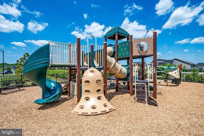 Building Photo - 2871 Broad Wing Dr