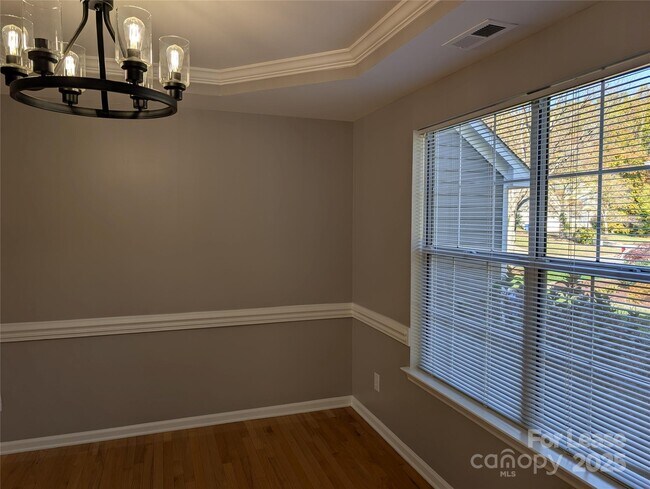 Building Photo - 160 Stone Ridge Ln