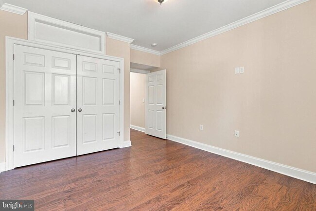 Building Photo - 25 E Boscawen St