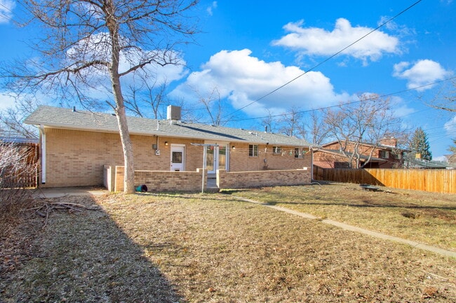 Building Photo - 7634 Newland St