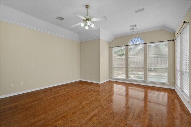 Building Photo - 4130 Midstream Dr