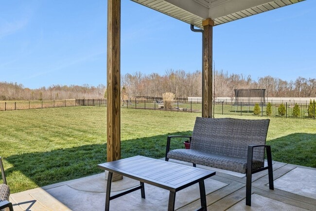 Building Photo - 8325 Turnbull Dr