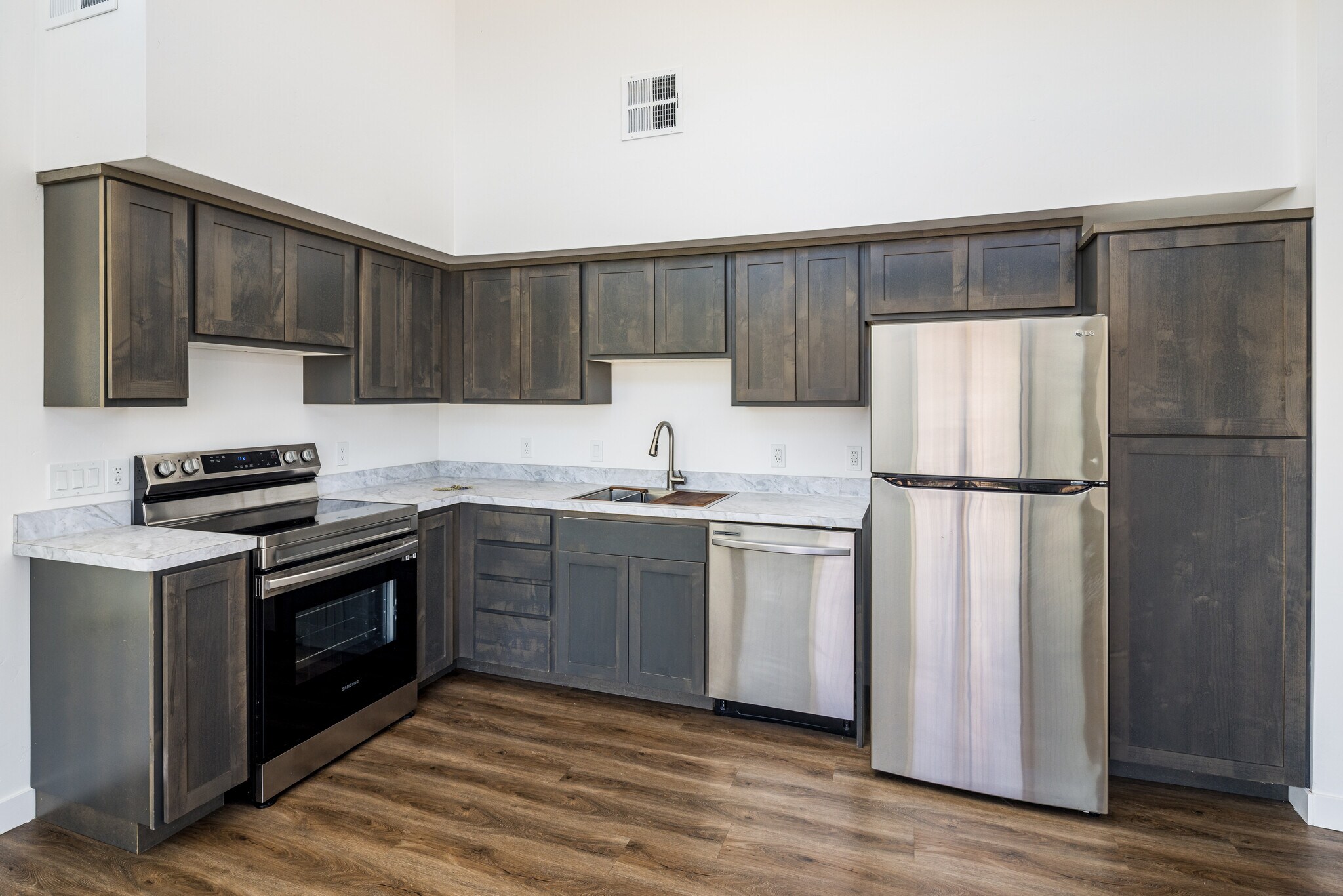 Building Photo - 443 Kane Creek Blvd