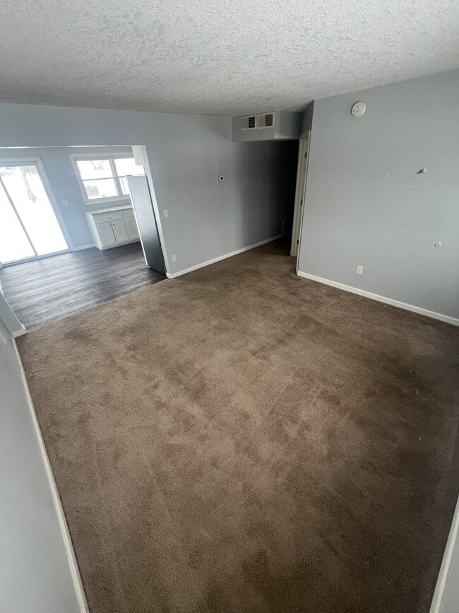 Building Photo - 638 Kimberton Dr