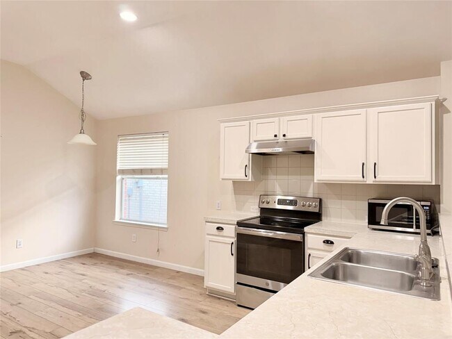 Building Photo - 17310 Brookhollow Mist Ct