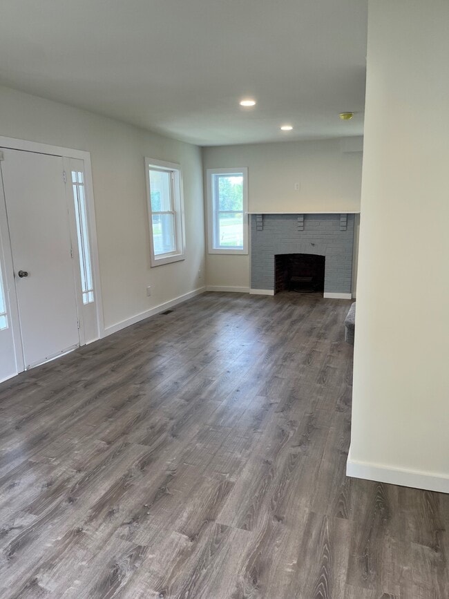 Building Photo - 6670 Black Horse Pike