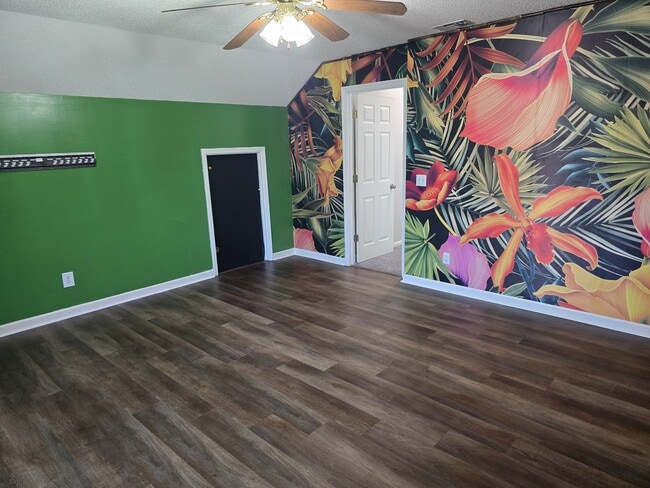 Building Photo - 22 Avocet Way