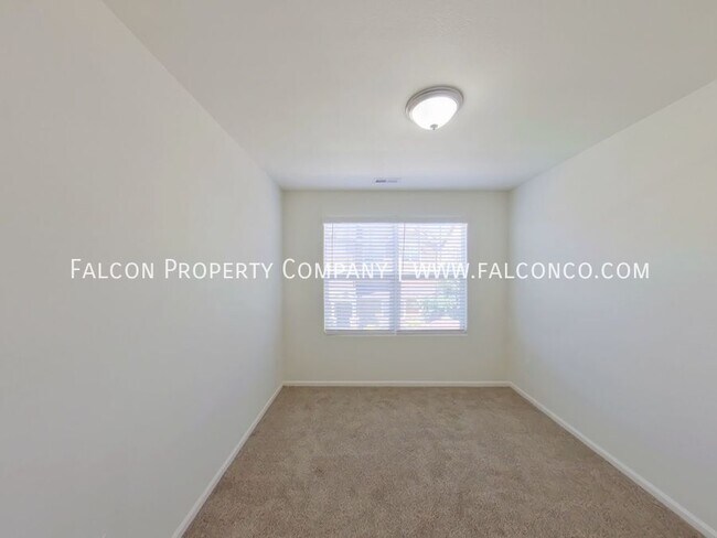 Building Photo - 5628 Saint Patrick Vw