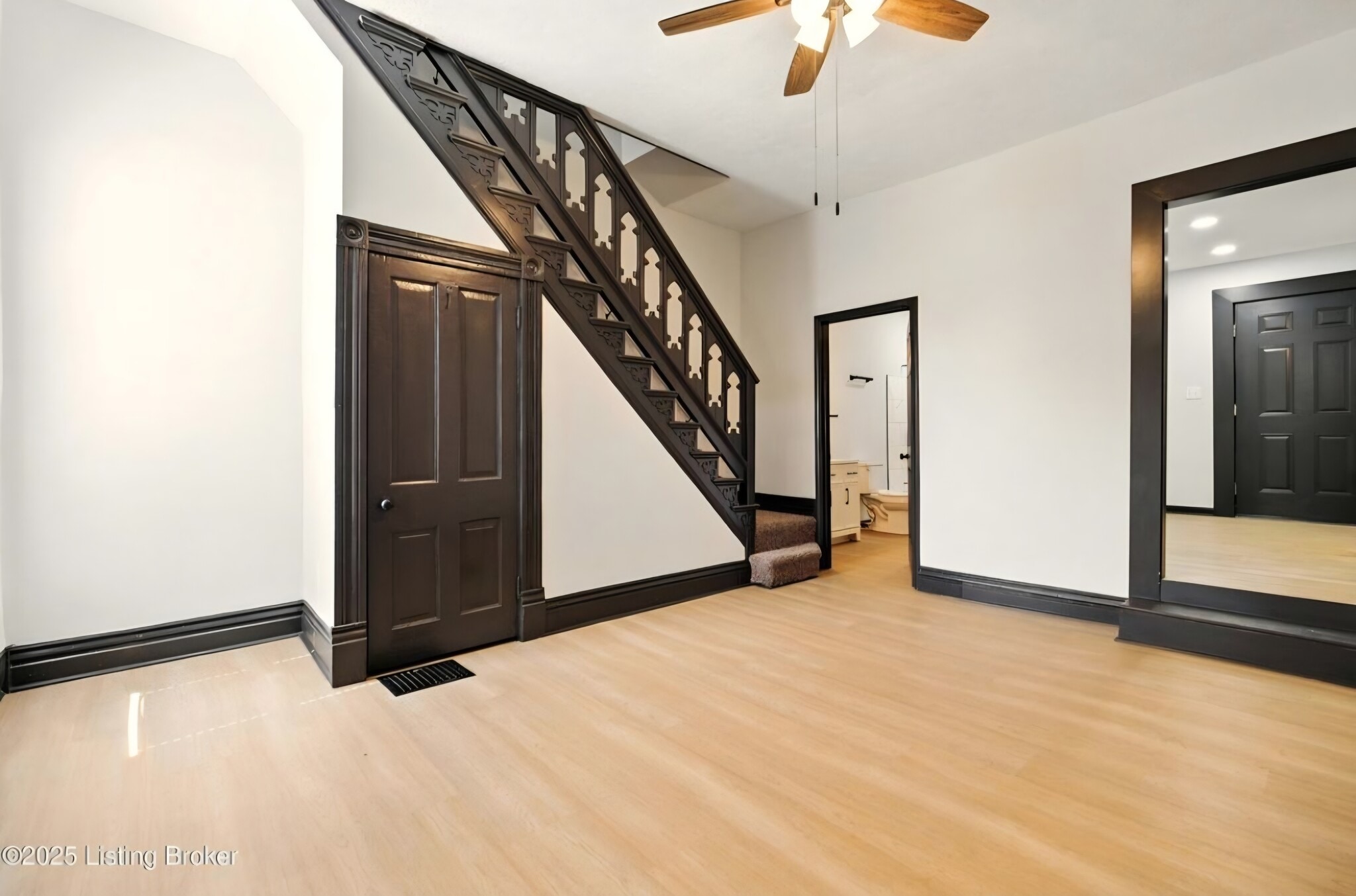 Building Photo - 1819 S Preston St