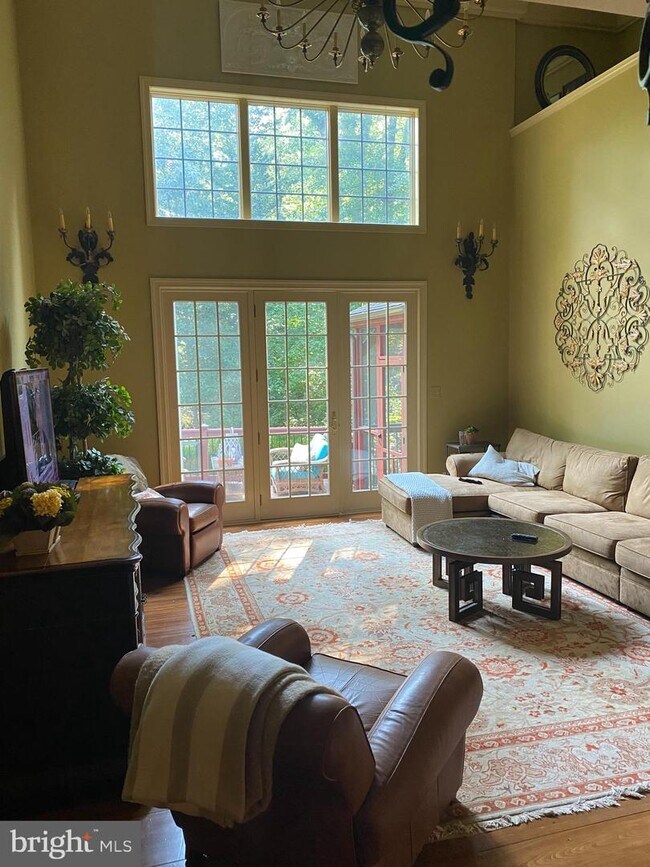 Building Photo - 1226 Pine Grove Rd