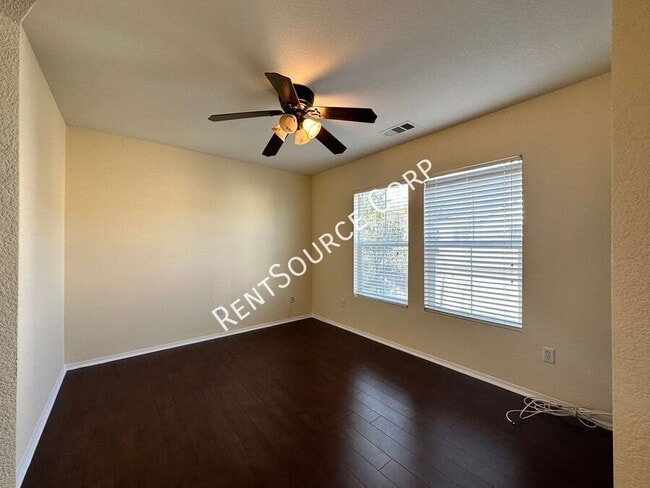 Building Photo - 23703 Stagecoach Way